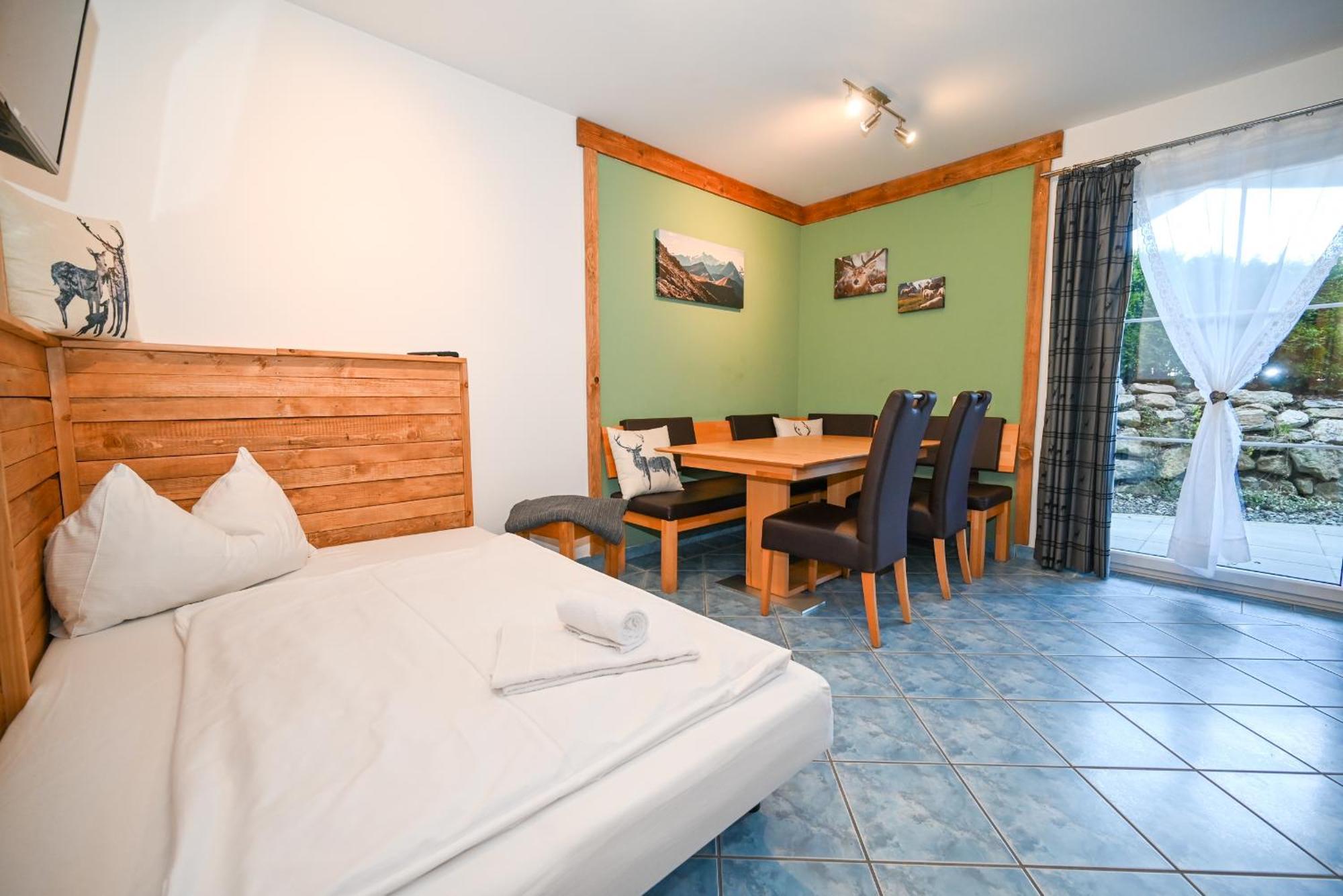 Apartment Panorama Bruck By In One *
